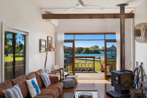 128 Lamont Bermagui